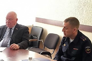 О чем депутаты спросят главного полицейского и омбудсмена